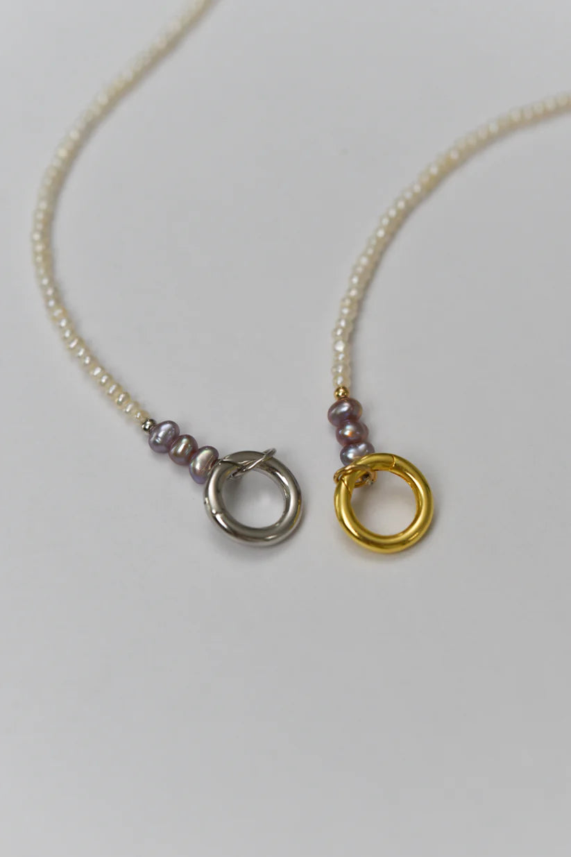 Choker 2 mm perlă albă și 3 perle roz cu argint placat cu aur summer.